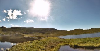 Wandern Norwegen Bergesee Fjordchallenge