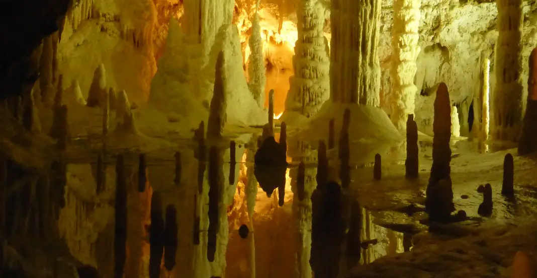 Stalagmiten Stalagtiten Grotte di Frasassi