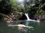 Costa Rica Wasserfall baden