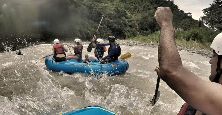 Rafting in Costa Rica: Mit voller Kraft über den Rio Savegre!
