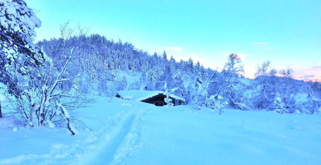 skiurlaub packliste skihütte