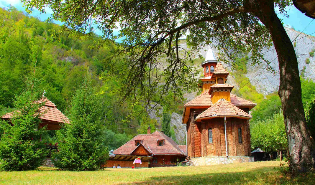 kloster posaga transsilvanien rumänien