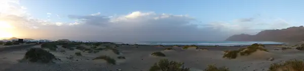 Die Bucht von Caleta de Famara Die Bucht von Caleta de Famara